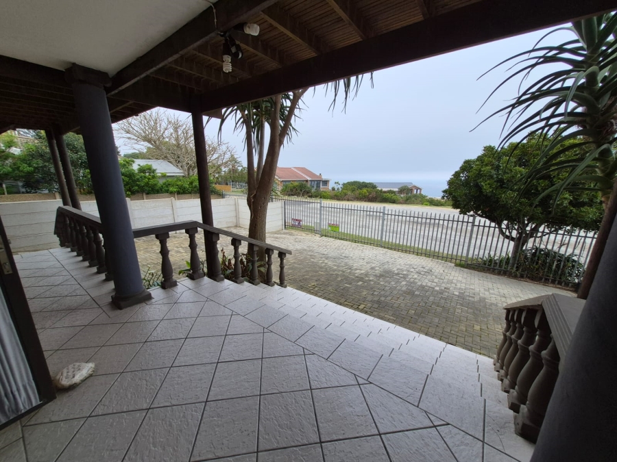 7 Bedroom Property for Sale in Dana Bay Western Cape